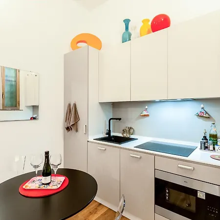 Splendido Monolocale Caccialepori Appartement Milaan